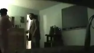 سر الرجل المتزوج: ربات البيوت السوداء تبتلع كل قطرة