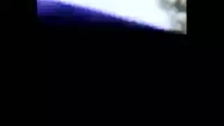 ثلاثي في الغابة: إيلاج مزدوج تحت الأشجار