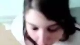 شرموطه مصريه بتقلع قدام الكاميرا