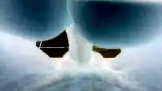 اب ينبك بنته وهي نايمه