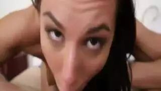 مص قضيب سمين مقابل المال مع لورين فيليبس