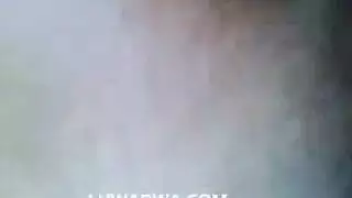 جنس في مكان مهجور عام: شرج عميق مع فتاة مغربية منحنية