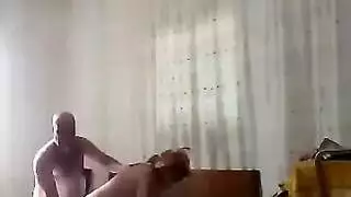 رجل ينيك طالبه